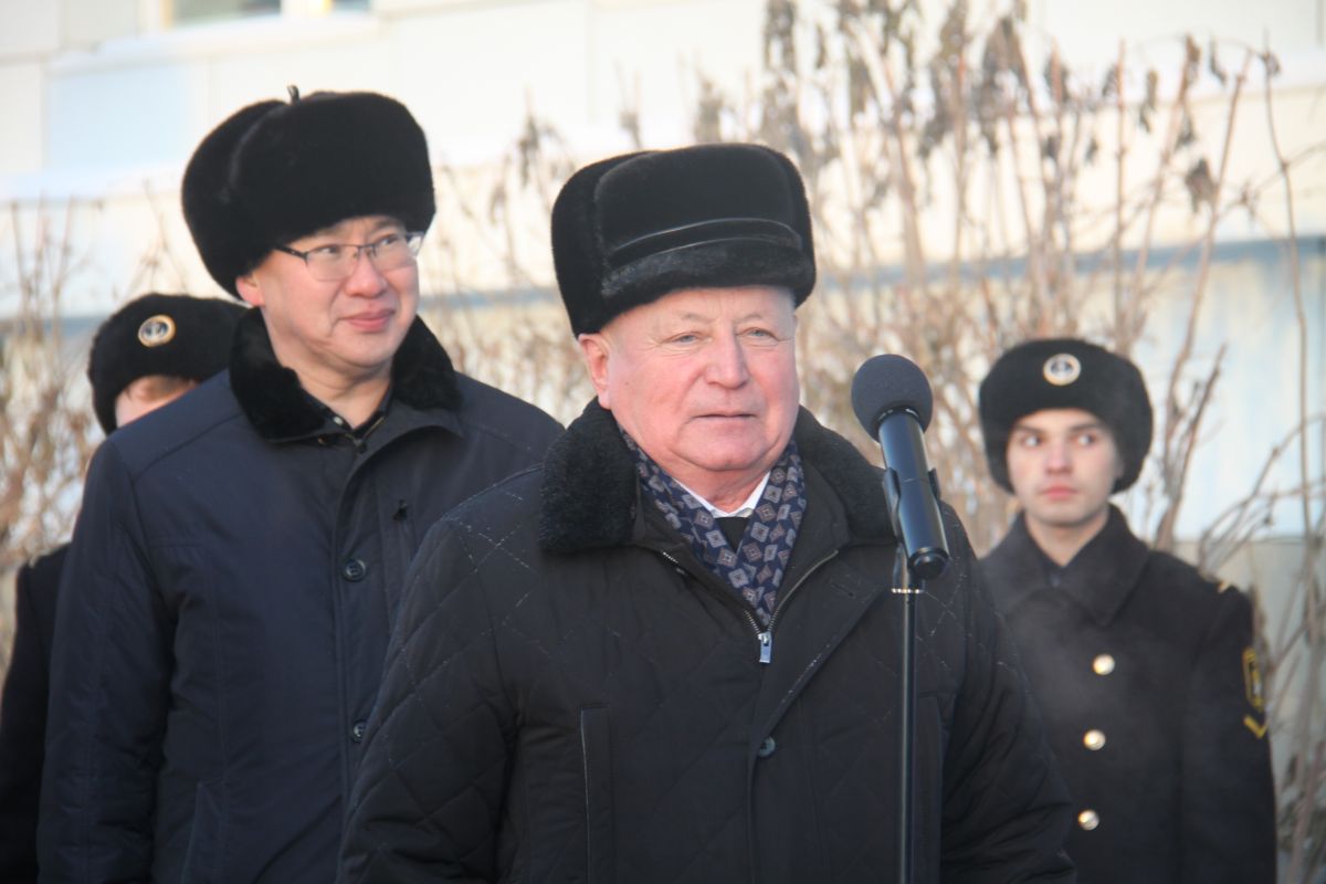 памятник тараненко