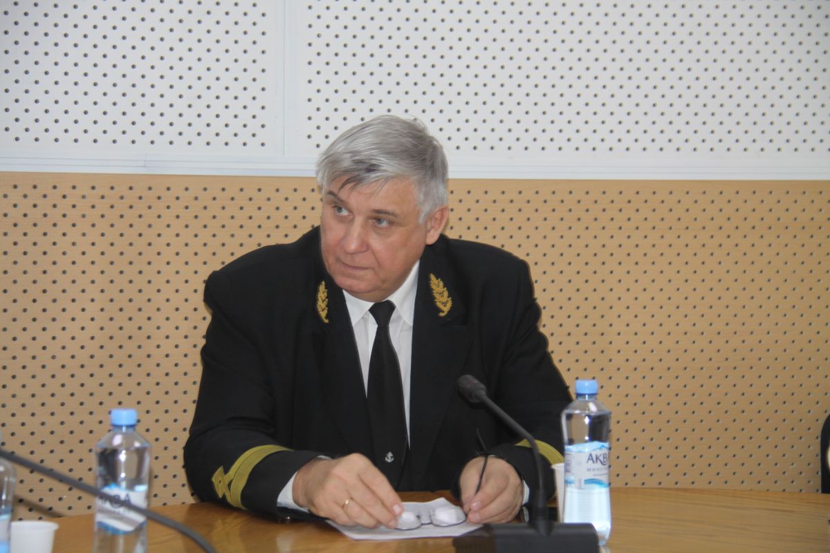 эс эмельянов