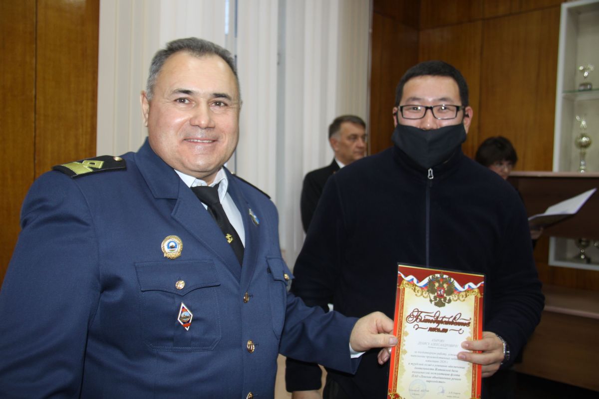 ин испытательный