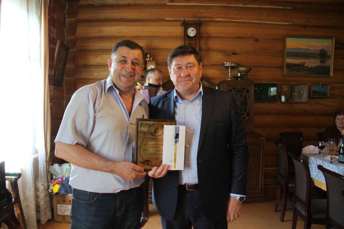 а.павлов и с.ларионов