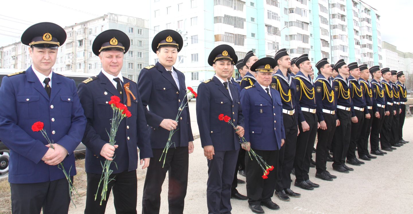 Речники почтили память героев ВОВ