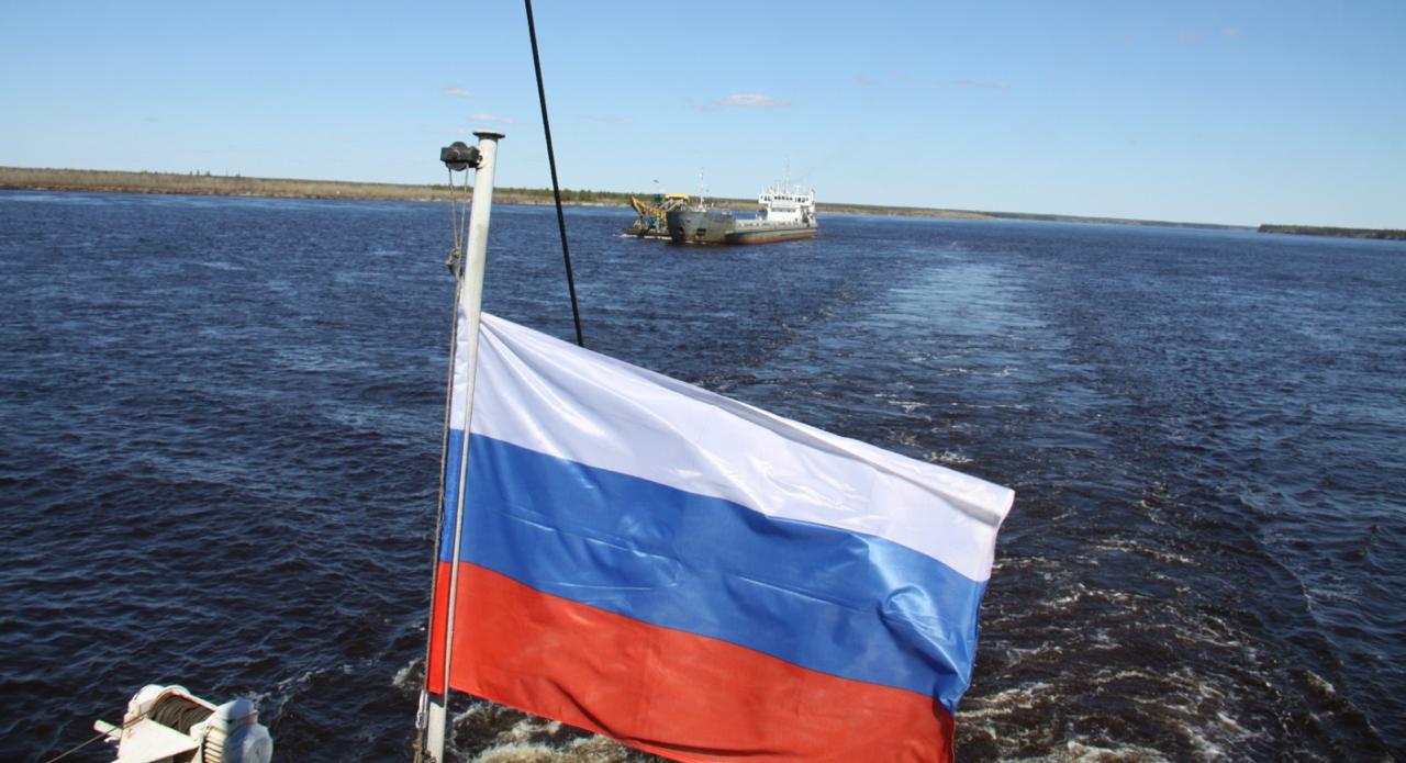 С Днем Государственного флага России!