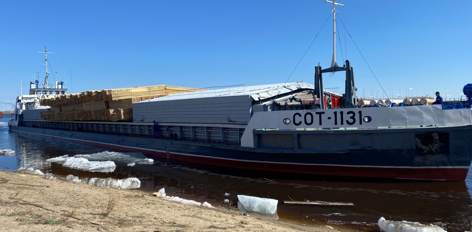 «СОТ-1131» первым доставил груз в Якутск