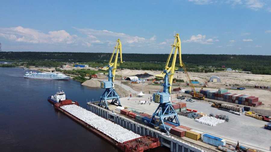 В Нижнем Бестяхе торжественно открыт грузовой терминал