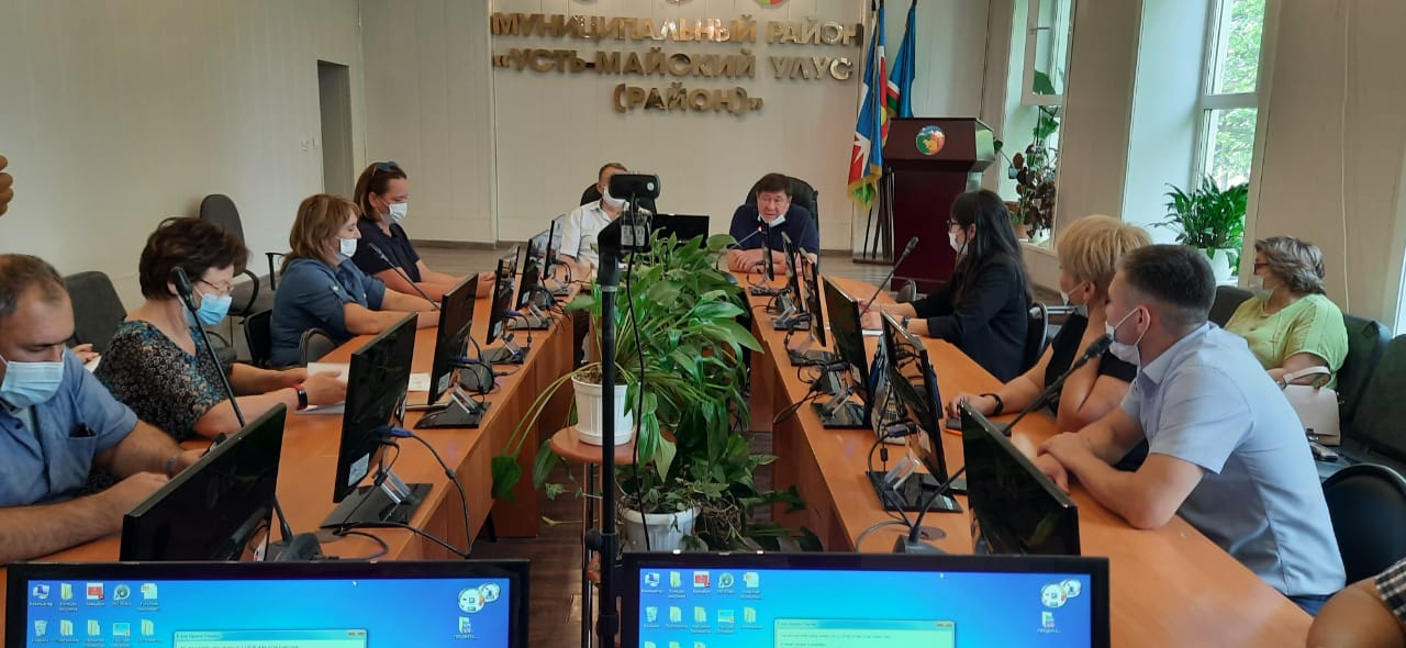 Народный депутат Сергей Ларионов встретился со своими избирателями. 