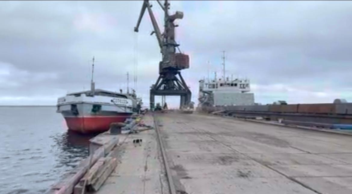 В четыре раза увеличилась переработка грузов в морском порту Тикси