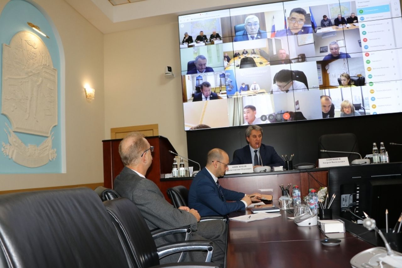 На Экспертном совете подведены итоги работы в Ленском бассейне в навигацию 2021 года