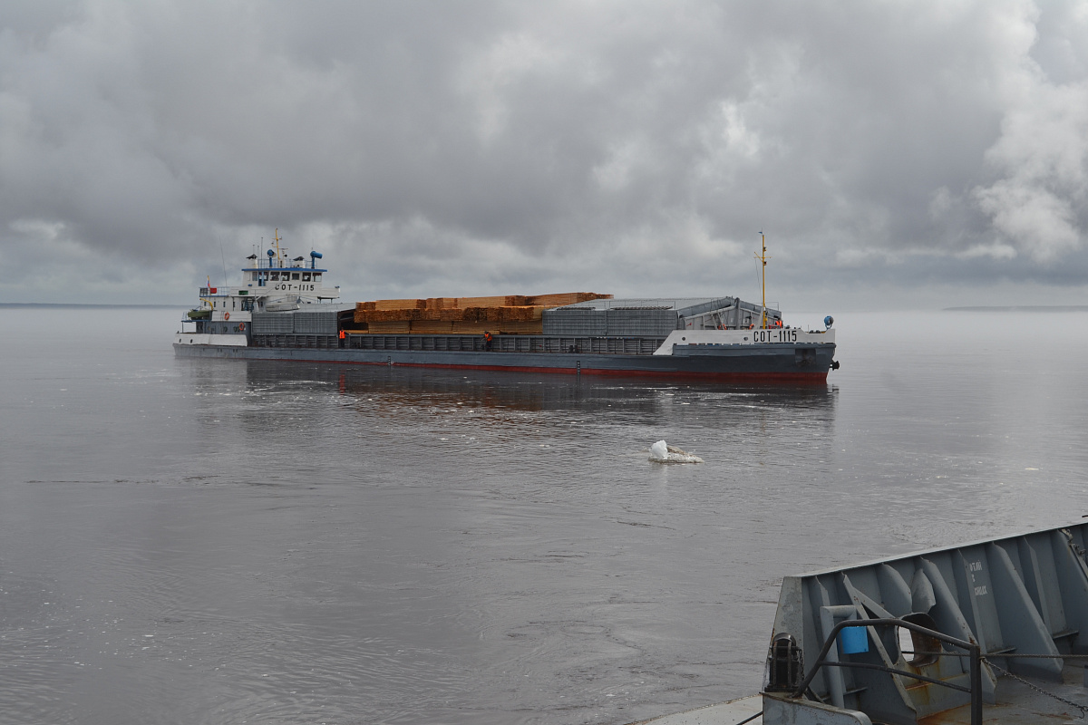 Первый теплоход ПАО «ЛОРП» с грузом прибыл в Якутск!