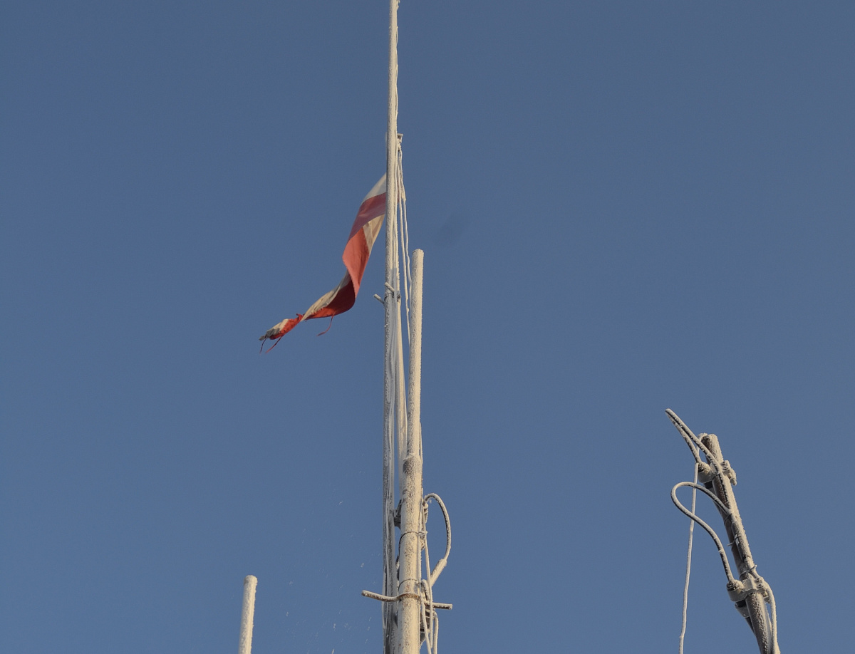 Вымпел навигации -2017 спущен!