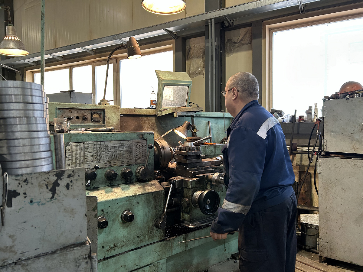 В ПАО «ЛОРП» выполнено свыше 60% ледокольно-выморозочных работ